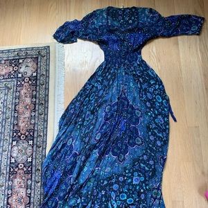 Spell and the Gypsy kiss the sky L trade